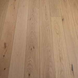 150mm x 14/3mm x 1900mm Oak Invisible Lacquered Rustic Grade Engineered Wood Flooring 