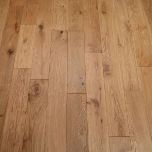 125mm x 14/3mm x random lengths Oak Brush & Lacquered Rustic Grade Multiply Engineered Wood Flooring 